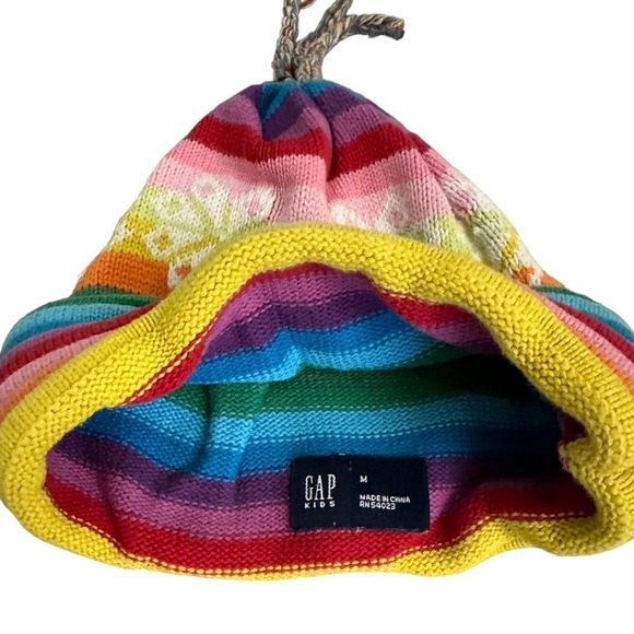 Gap Rainbow Striped Beanie Winter Hat Youth M 7-8 - Picture 3 of 4